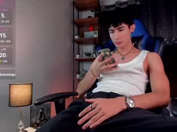 Novawheeler Chaturbate stream image from January 19, 2026