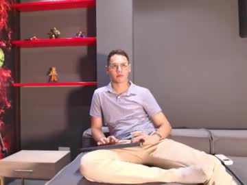 Tokiomorris Chaturbate stream image from January 19, 2026