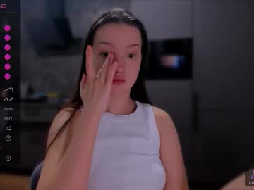 Lililaluna Chaturbate stream image from January 19, 2026