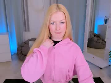 Laly_Peach Chaturbate stream image from January 19, 2026