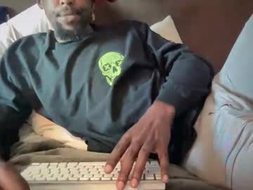 Locnessmonstar Chaturbate stream image from January 19, 2026