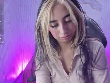 Malory_Tay Chaturbate stream image from January 19, 2026