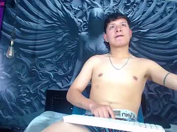 Thxmm_ Chaturbate stream image from January 19, 2026