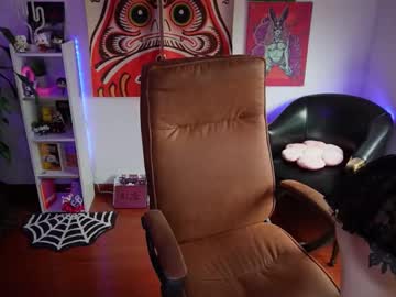 1hannamontana Chaturbate stream image from January 19, 2026