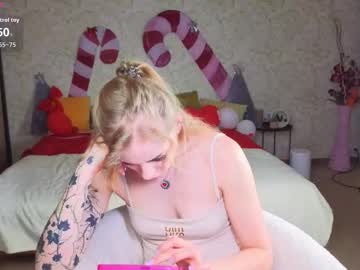 Lunabelli Chaturbate stream image from January 19, 2026