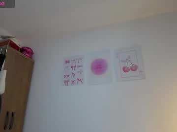 Chiara_Dream Chaturbate stream image from January 19, 2026