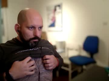 Themoontiger Chaturbate stream image from January 19, 2026