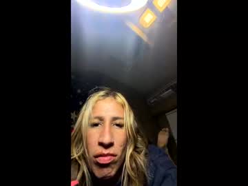 Katelinxxx Chaturbate stream image from January 20, 2026