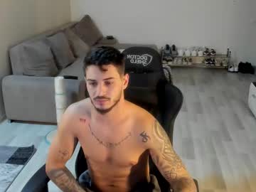 Masterchris12 Chaturbate stream image from January 20, 2026