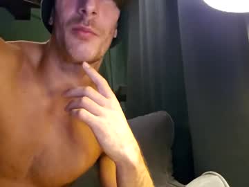 Snackyyyy Chaturbate stream image from January 20, 2026