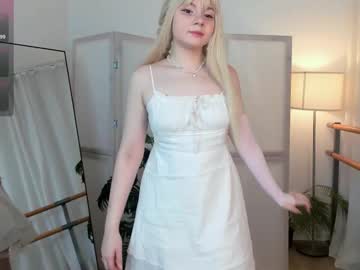 Cutieesuzy Chaturbate stream image from January 20, 2026