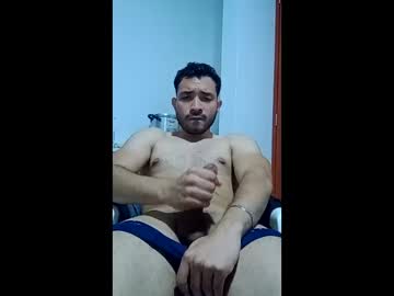 Luis_Hunk Chaturbate stream image from January 20, 2026