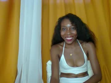 Layannek Chaturbate stream image from January 20, 2026