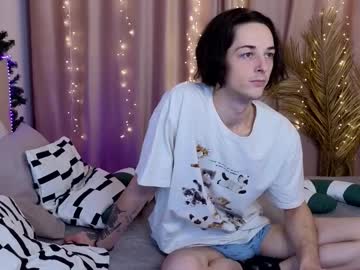 1itt1efox Chaturbate stream image from January 20, 2026