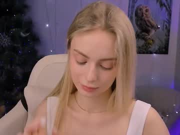 Juliabrewwer Chaturbate stream image from January 20, 2026
