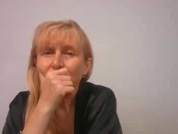 Trinaadair Chaturbate stream image from January 20, 2026