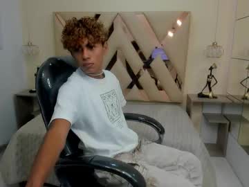 Anyelotwink Chaturbate stream image from January 20, 2026