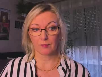 Xvanessalove Chaturbate stream image from January 20, 2026