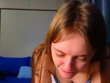 Younona Chaturbate stream image from January 20, 2026