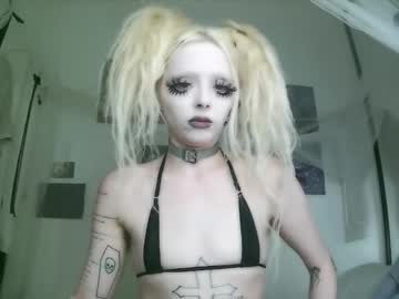 Bl0odsyring3 Chaturbate stream image from January 20, 2026