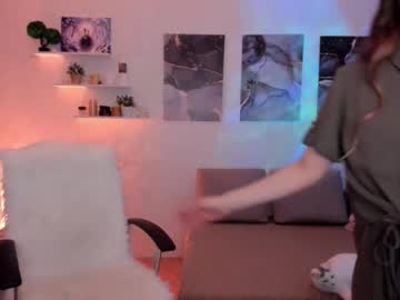 Mellifluoustess Chaturbate stream image from January 20, 2026