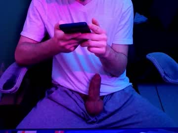 Hungalex2 Chaturbate stream image from January 20, 2026