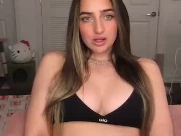 Lindslexiee Chaturbate stream image from January 20, 2026