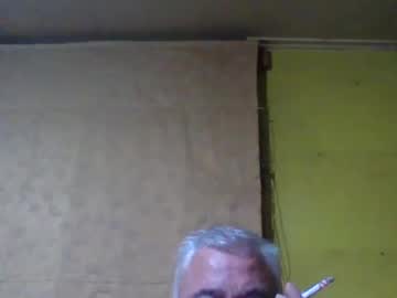 Crmperez Chaturbate stream image from January 21, 2026