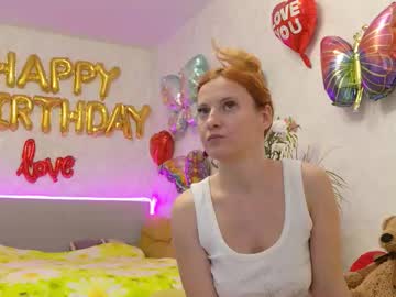 Ladybigsmile Chaturbate stream image from January 21, 2026