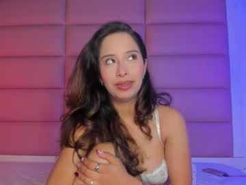 Littlee_Emma_ Chaturbate stream image from January 21, 2026