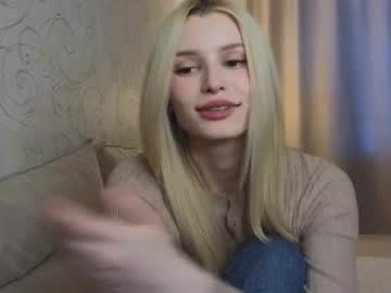 Yennaone Chaturbate stream image from January 21, 2026