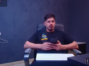 Enzorace Chaturbate stream image from January 21, 2026
