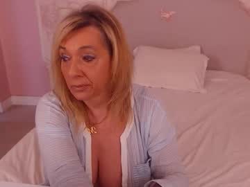Oneblondenicole Chaturbate stream image from January 21, 2026