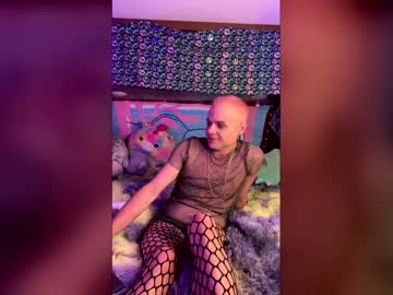Chokeberryboy Chaturbate stream image from January 21, 2026