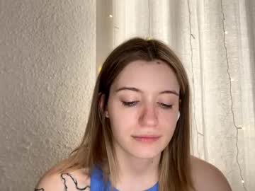 Dellisifuentes Chaturbate stream image from January 21, 2026