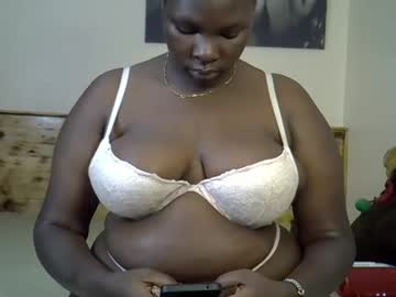 Queenbeka Chaturbate stream image from January 21, 2026