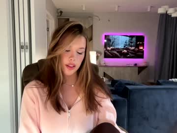 Bitter_Moon Chaturbate stream image from January 21, 2026