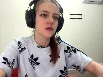 Melonygriffen Chaturbate stream image from January 21, 2026