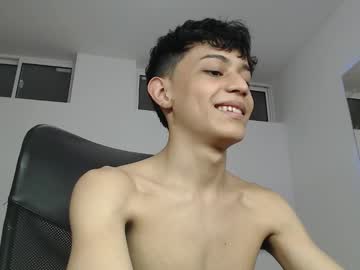Alyxen Chaturbate stream image from January 21, 2026