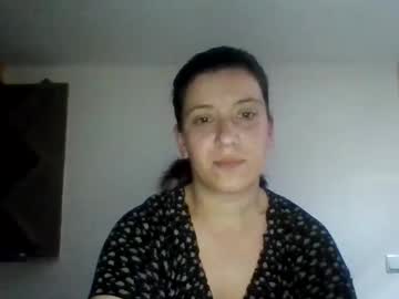 Alma_Amy Chaturbate stream image from January 21, 2026