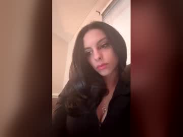 Aureliatasty Chaturbate stream image from January 21, 2026