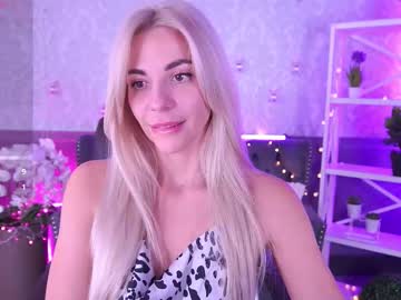 Bellarayyy Chaturbate stream image from January 22, 2026