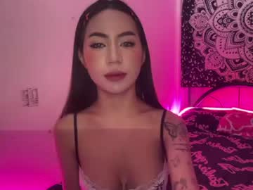 Holly_Cassandra Chaturbate stream image from January 22, 2026