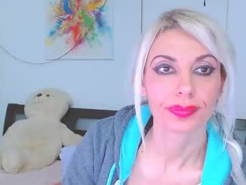 Honey_Lara Chaturbate stream image from January 22, 2026