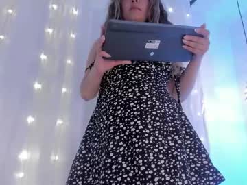 Valerysweet11 Chaturbate stream image from January 22, 2026