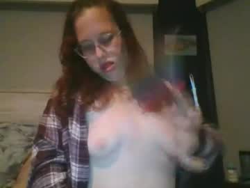 Xxfrecklez Chaturbate stream image from January 22, 2026