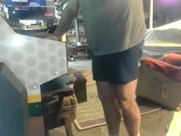 Handiemanhere Chaturbate stream image from January 22, 2026