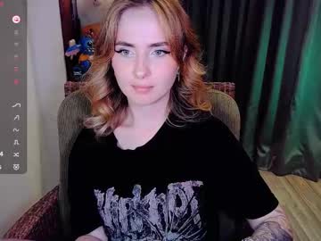 Shyfoxxxy Chaturbate stream image from January 22, 2026