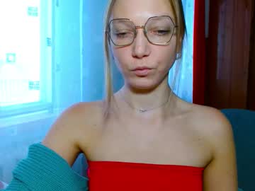 Emilly_Xkiss Chaturbate stream image from January 22, 2026