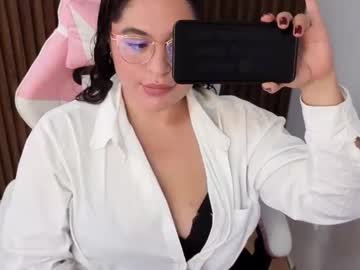 Shara_Thomas Chaturbate stream image from January 22, 2026